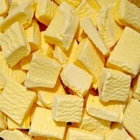 بستنی خشک زعفرانی پفکی ۳۰ گرمی با طعم زعفران